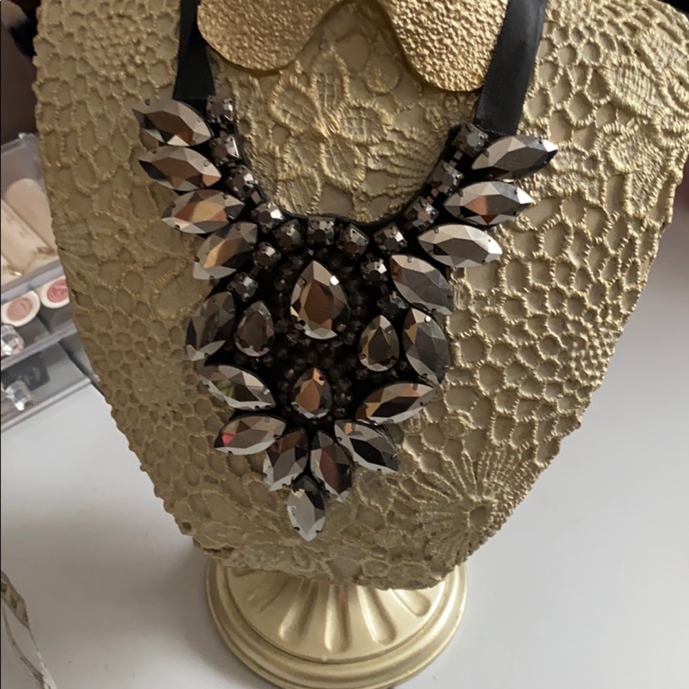 Statement necklace